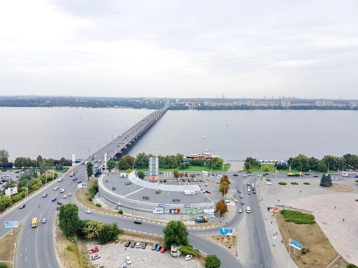 دنيبروبيتروفسك Most City Apart-Hotel الغرفة الصورة
