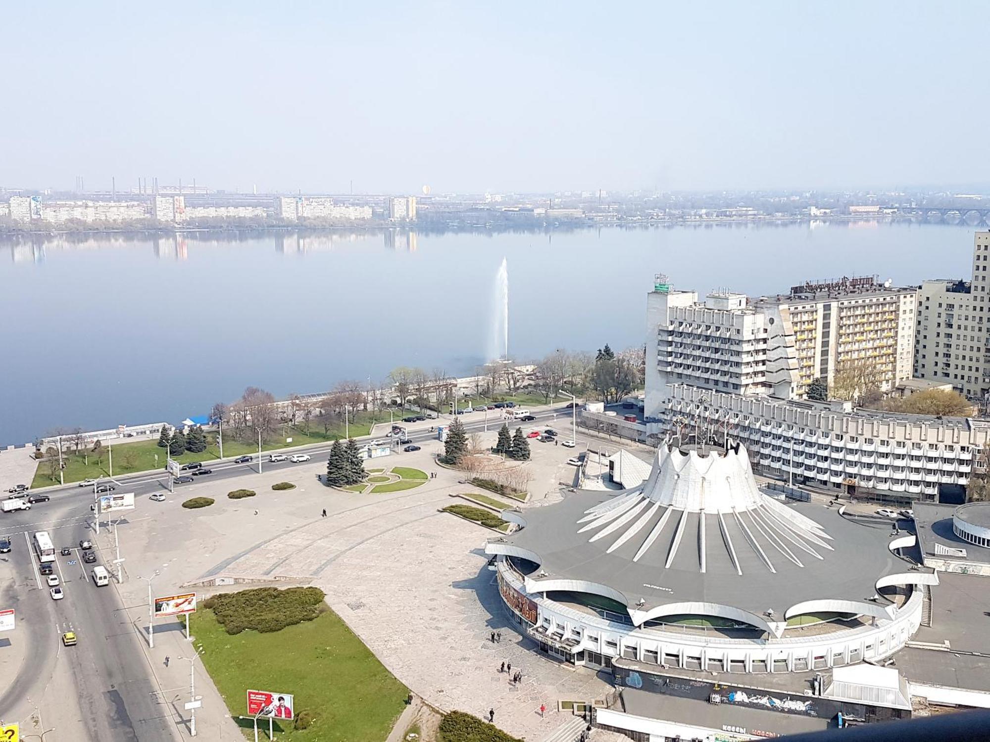 دنيبروبيتروفسك Most City Apart-Hotel الغرفة الصورة